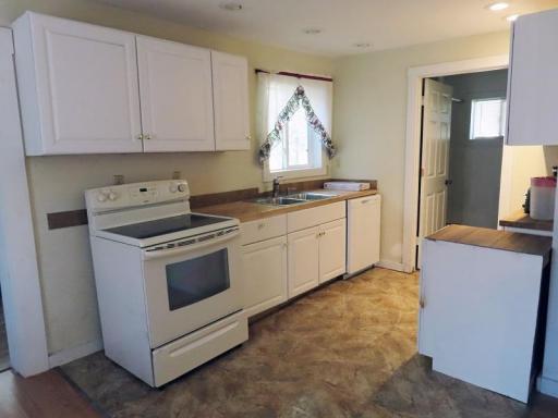 607 State Avenue N, Thief River Falls, MN 56701