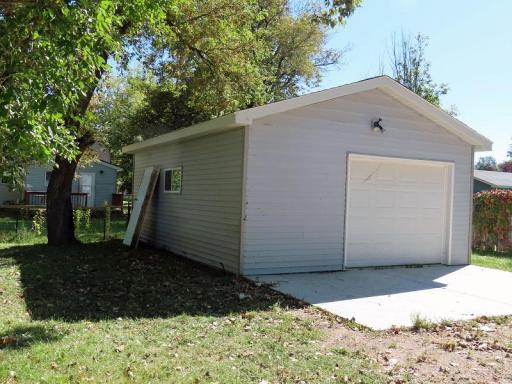 607 State Avenue N, Thief River Falls, MN 56701