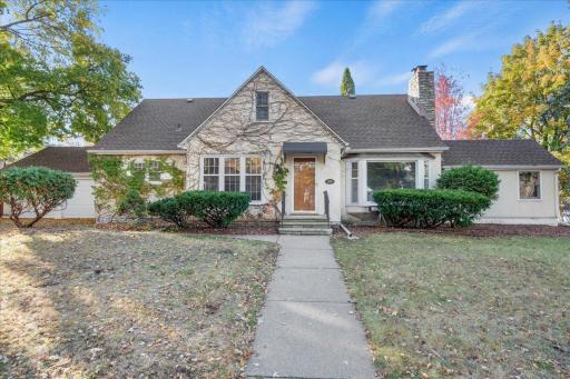 Photo for 860 Ivy Avenue W, Saint Paul, MN 55117 - listing #6618873 860 Ivy Avenue W, Saint Paul, MN 55117