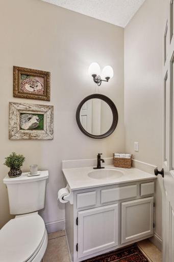 8537 Braxton Drive, Eden Prairie, MN 55347