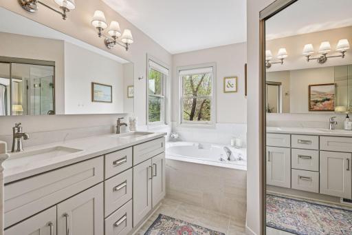 8537 Braxton Drive, Eden Prairie, MN 55347