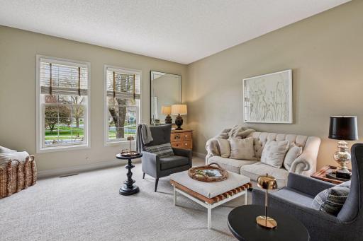 8537 Braxton Drive, Eden Prairie, MN 55347