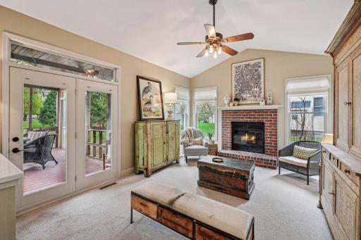 8537 Braxton Drive, Eden Prairie, MN 55347