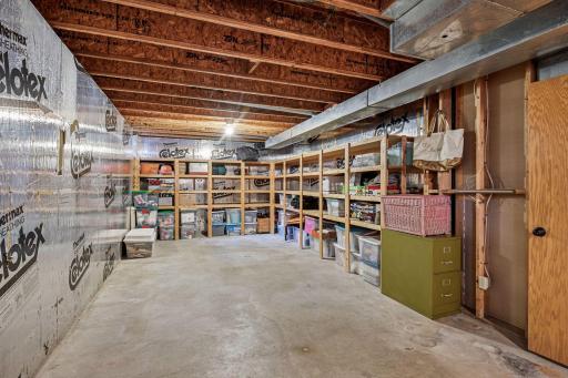 8537 Braxton Drive, Eden Prairie, MN 55347
