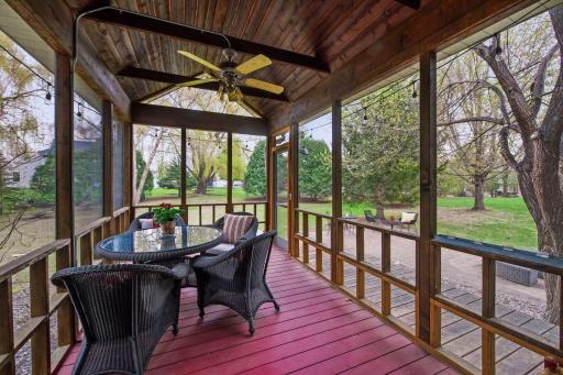 8537 Braxton Drive, Eden Prairie, MN 55347
