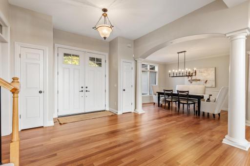 18827 Vogel Farm Trail, Eden Prairie, MN 55347