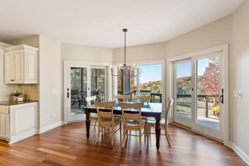 18827 Vogel Farm Trail, Eden Prairie, MN 55347