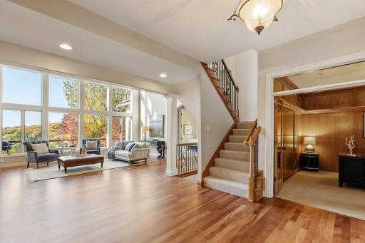 18827 Vogel Farm Trail, Eden Prairie, MN 55347