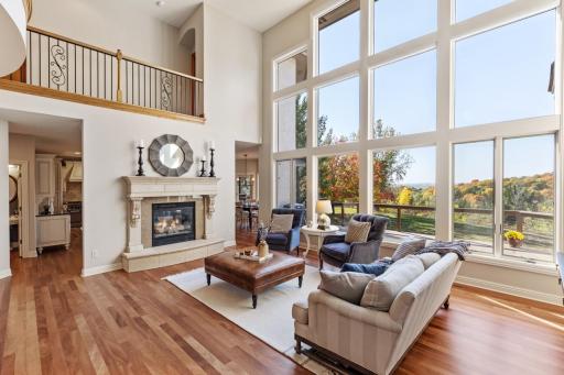 18827 Vogel Farm Trail, Eden Prairie, MN 55347
