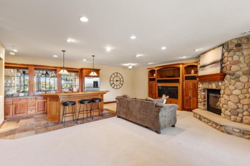 18827 Vogel Farm Trail, Eden Prairie, MN 55347