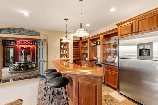 18827 Vogel Farm Trail, Eden Prairie, MN 55347