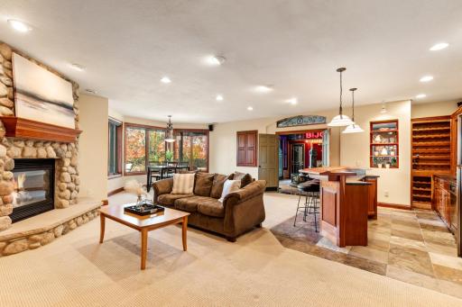 18827 Vogel Farm Trail, Eden Prairie, MN 55347