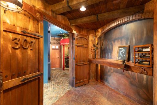 18827 Vogel Farm Trail, Eden Prairie, MN 55347