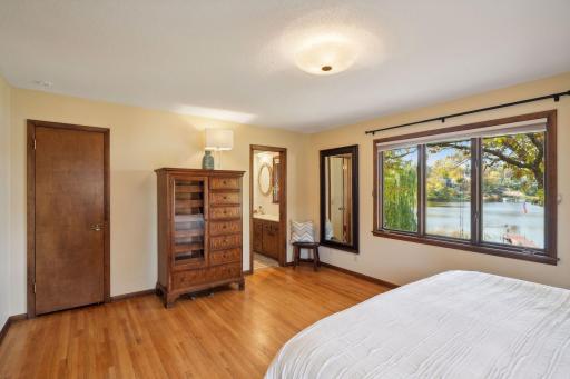 4800 Killarney Drive, Golden Valley, MN 55422