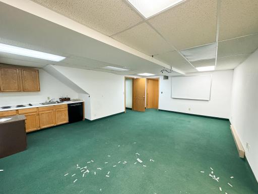 110 - 112 E Lincoln Avenue, Fergus Falls, MN 56537