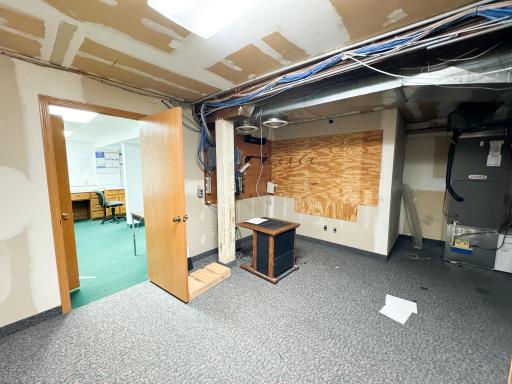 110 - 112 E Lincoln Avenue, Fergus Falls, MN 56537