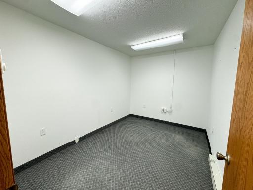 110 - 112 E Lincoln Avenue, Fergus Falls, MN 56537