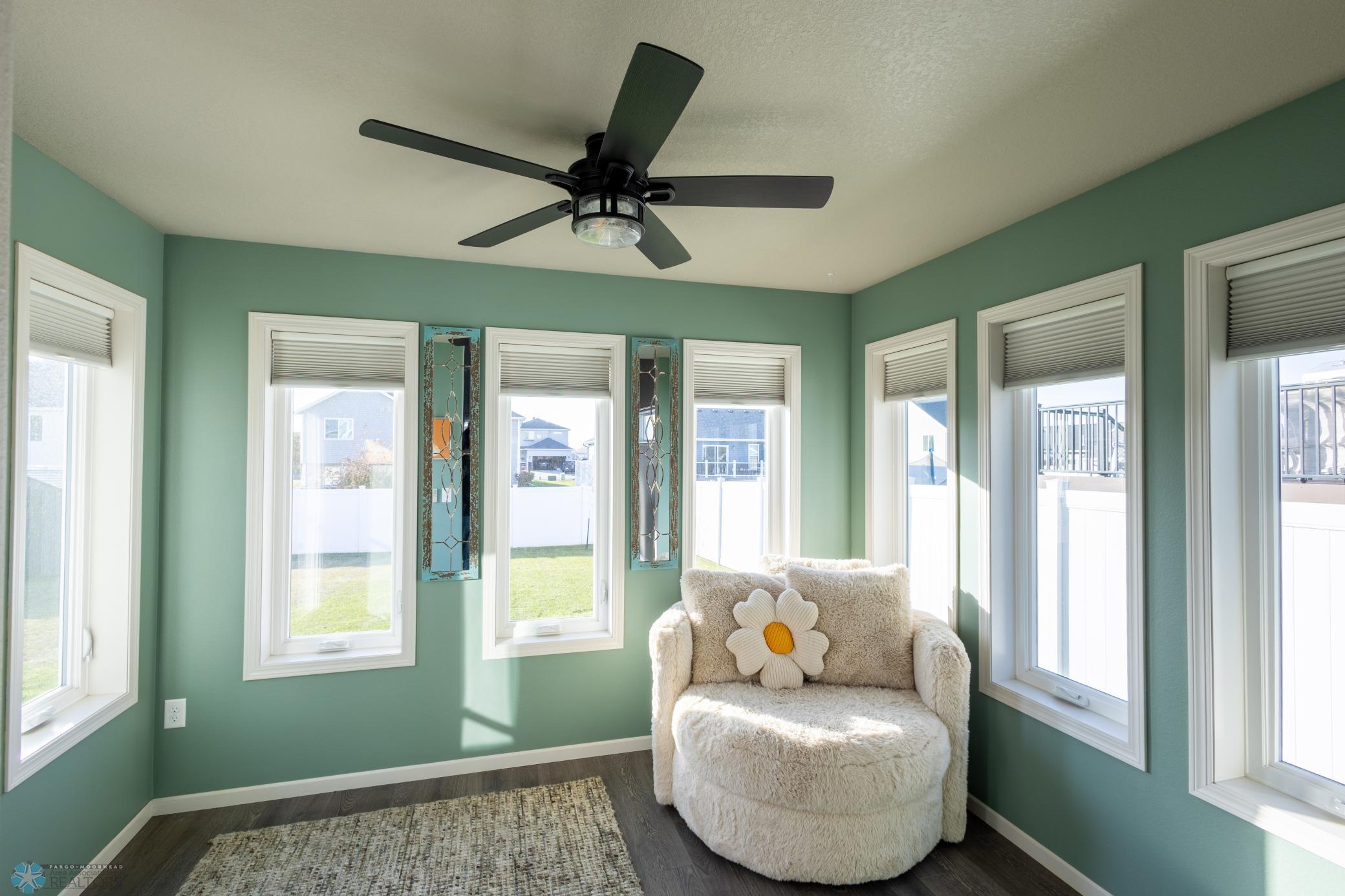 1817 42nd St S Moorhead-43.jpg