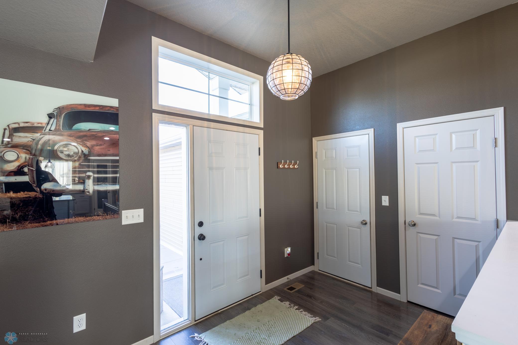 1817 42nd St S Moorhead-55.jpg