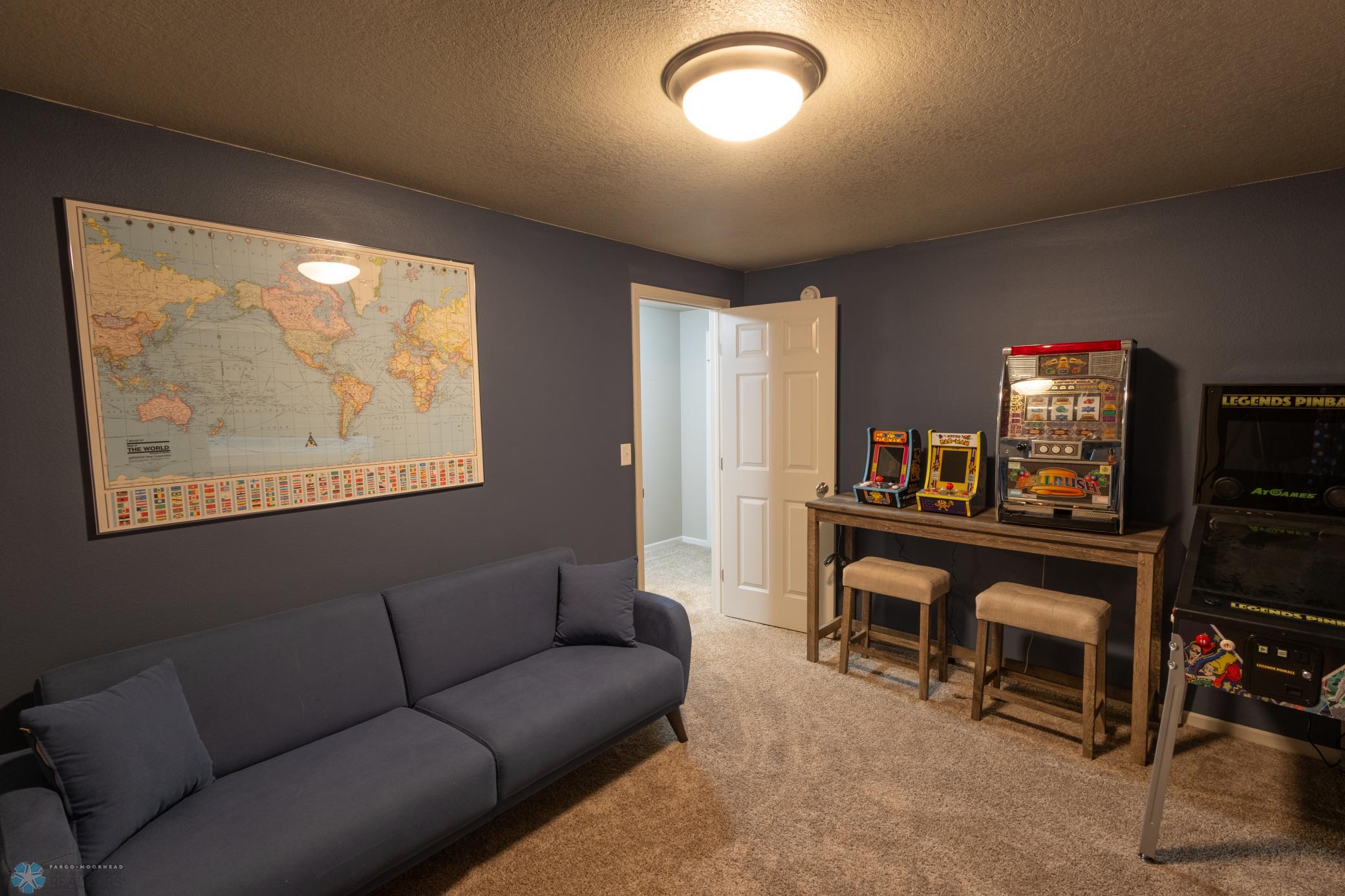 1817 42nd St S Moorhead-14.jpg