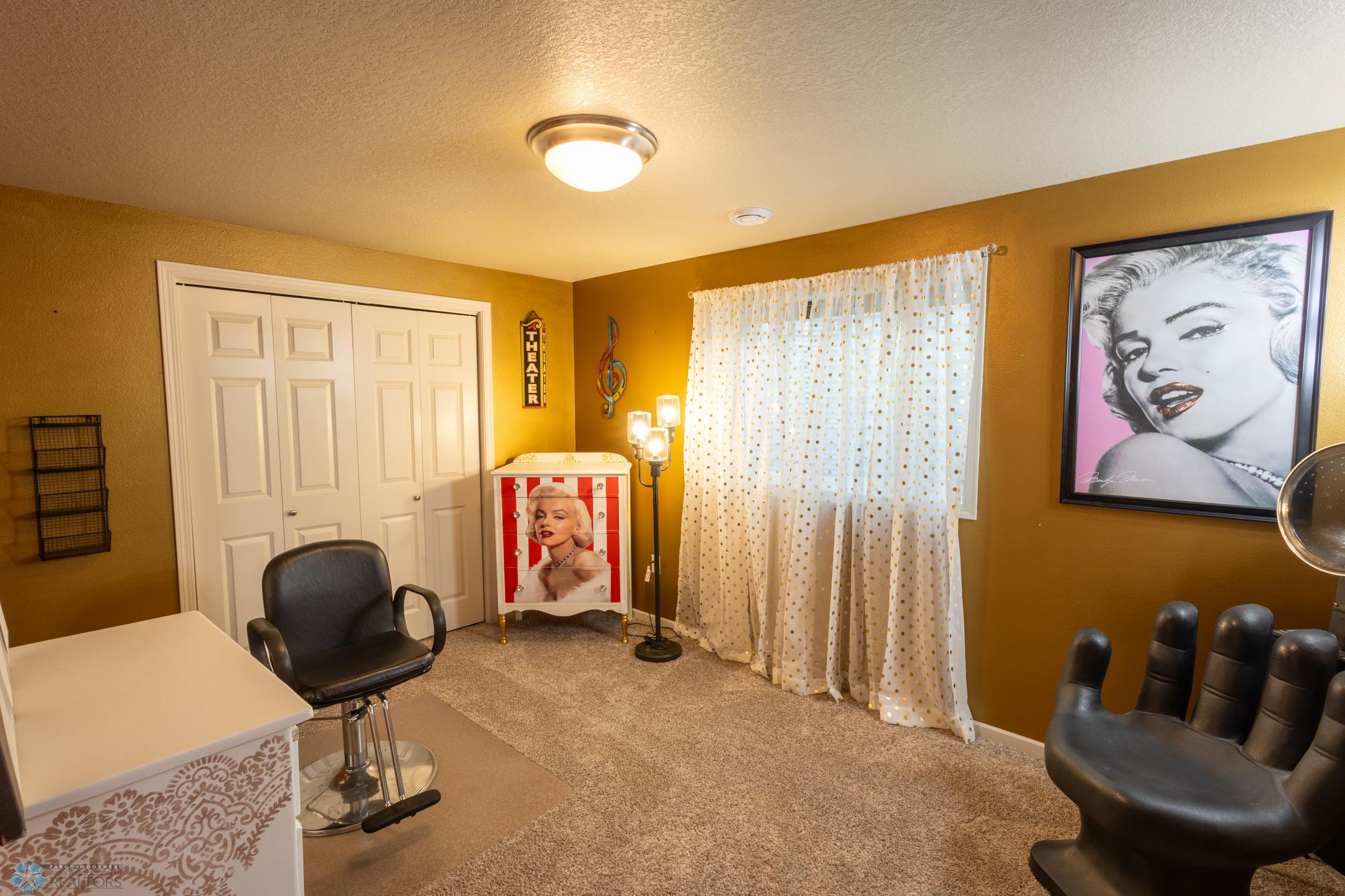 1817 42nd St S Moorhead-16.jpg