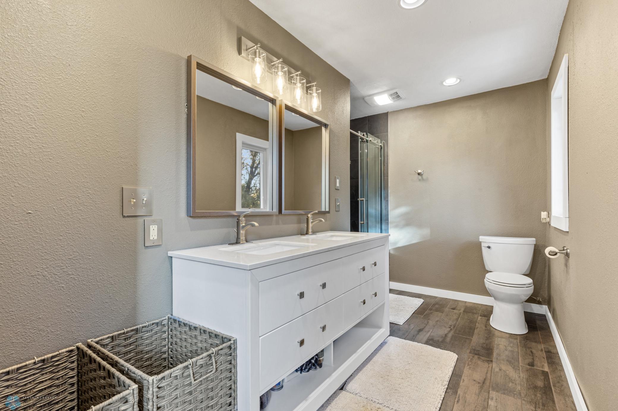 Primary Suite Bathroom