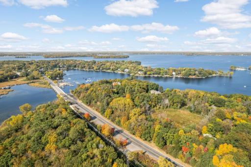 19725 Chimo West Street, Wayzata, MN 55391