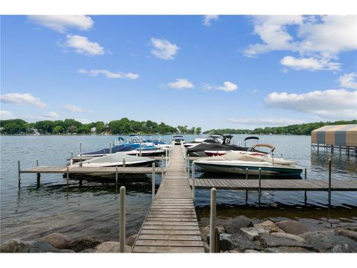 19725 Chimo West Street, Wayzata, MN 55391