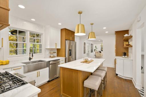 19725 Chimo West Street, Wayzata, MN 55391