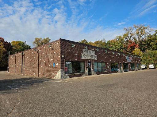 13110 Excelsior Boulevard, Hopkins, MN 55343