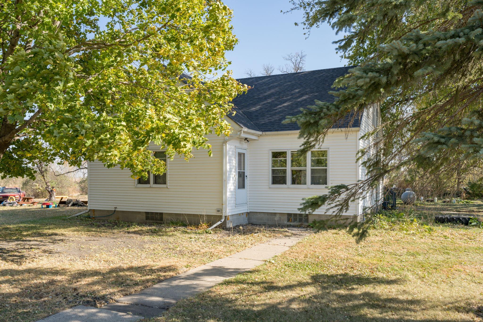 14197 626th Ave-3.jpg