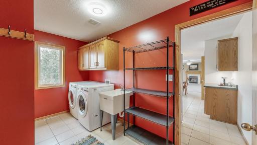 807 Rodeo Drive SE, Pine Island, MN 55963