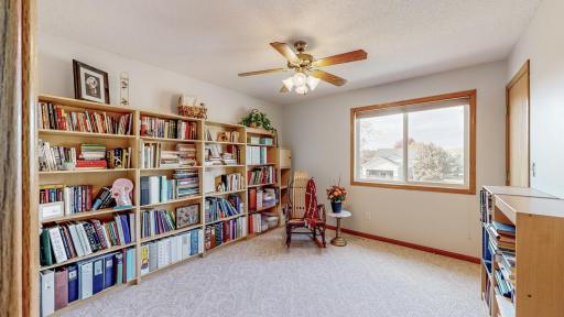 807 Rodeo Drive SE, Pine Island, MN 55963