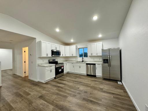 520 Garfield Street SE, Warroad, MN 56763