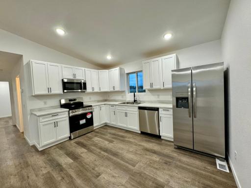 520 Garfield Street SE, Warroad, MN 56763