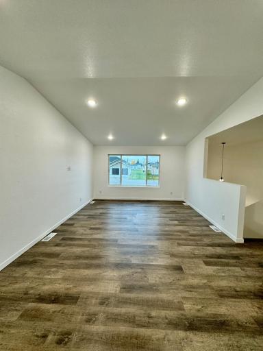 520 Garfield Street SE, Warroad, MN 56763