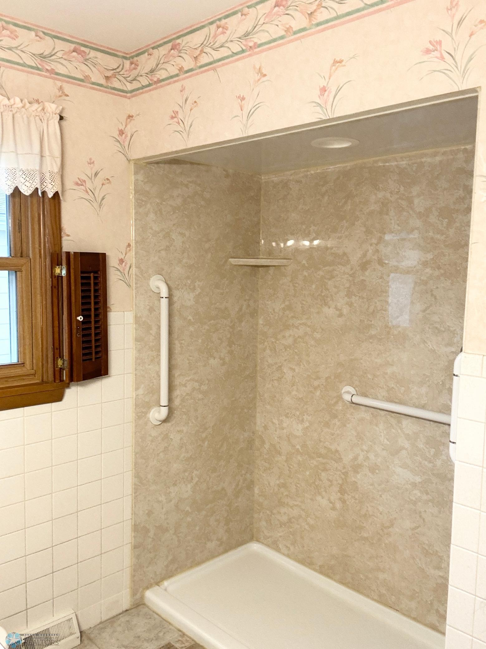 Upper Bath