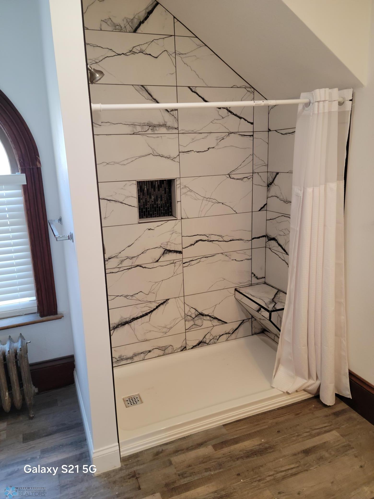 2nd floor bath.jpg
