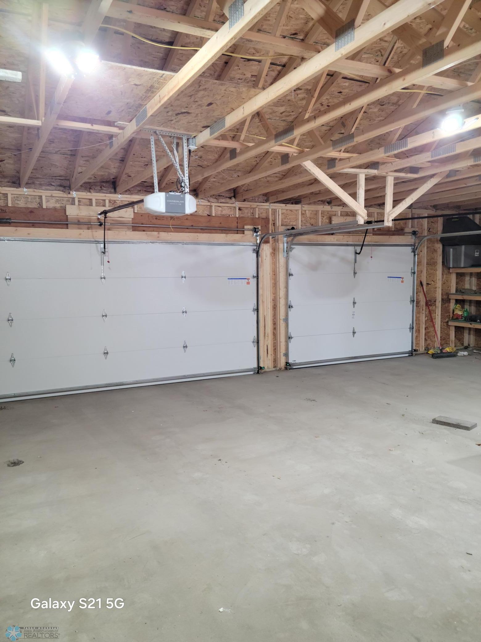 garage.jpg