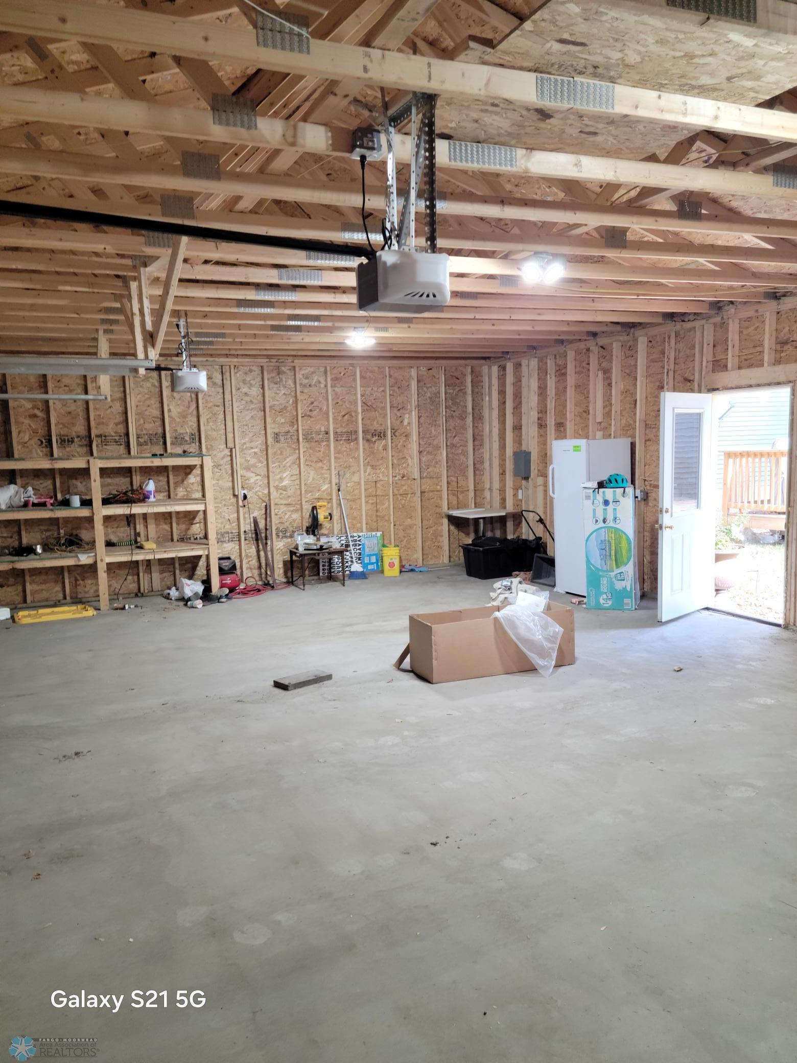 garage interior.jpg