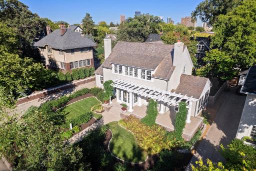 1919 S Girard Avenue S, Minneapolis, MN 55403