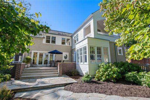 1919 S Girard Avenue S, Minneapolis, MN 55403