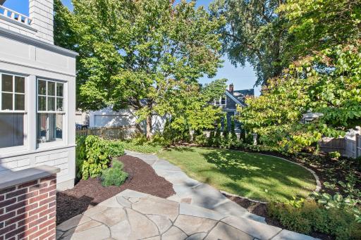 1919 S Girard Avenue S, Minneapolis, MN 55403