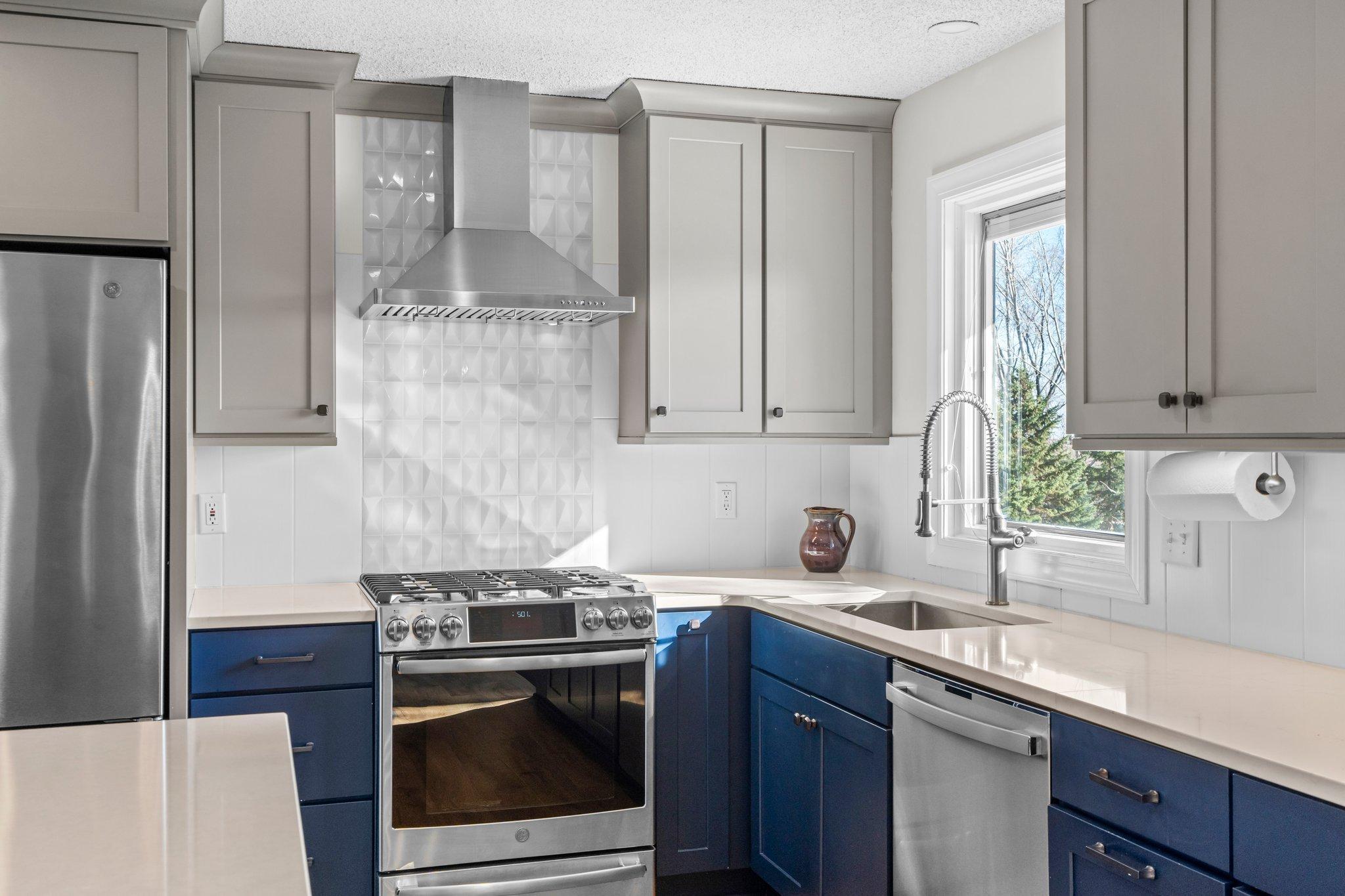 New Quartz Countertops