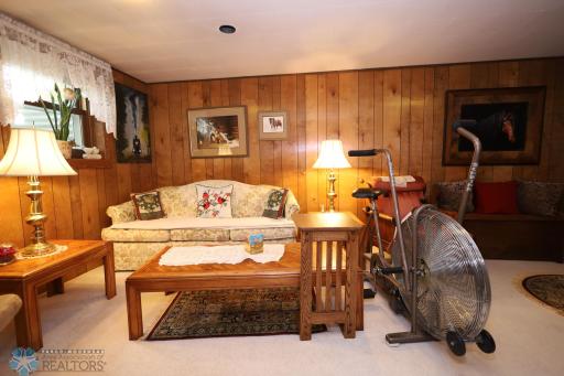 520 W Bend Lane, Alvarado, MN 56710