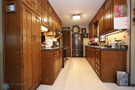 520 W Bend Lane, Alvarado, MN 56710