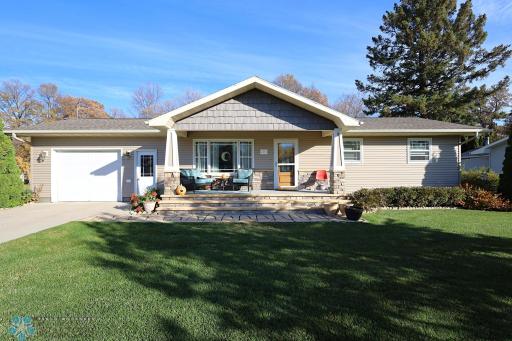 520 W Bend Lane, Alvarado, MN 56710