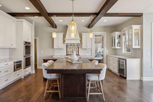 11 Monarch Lane, North Oaks, MN 55127