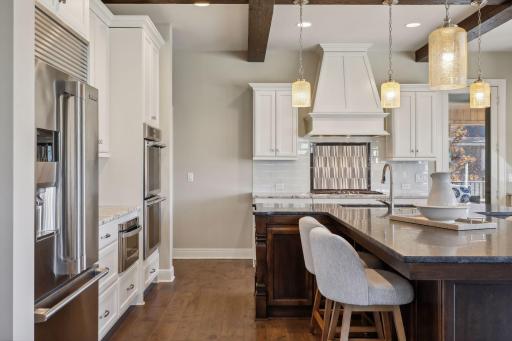 11 Monarch Lane, North Oaks, MN 55127