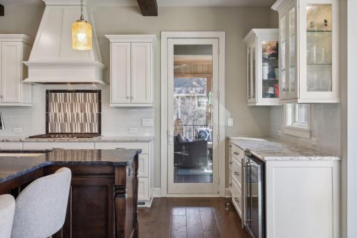 11 Monarch Lane, North Oaks, MN 55127